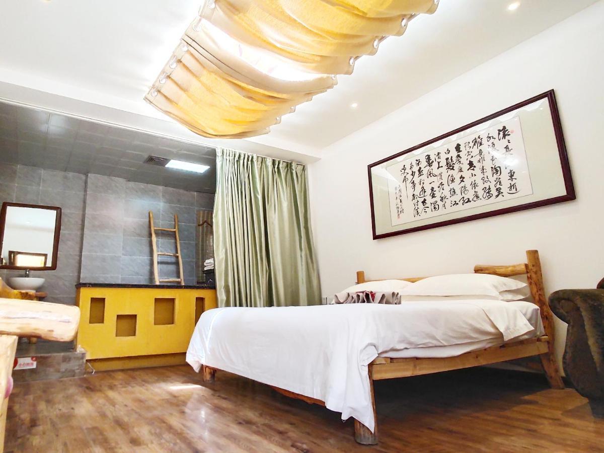 Dunhuang Silk Yododo Inn Exterior photo