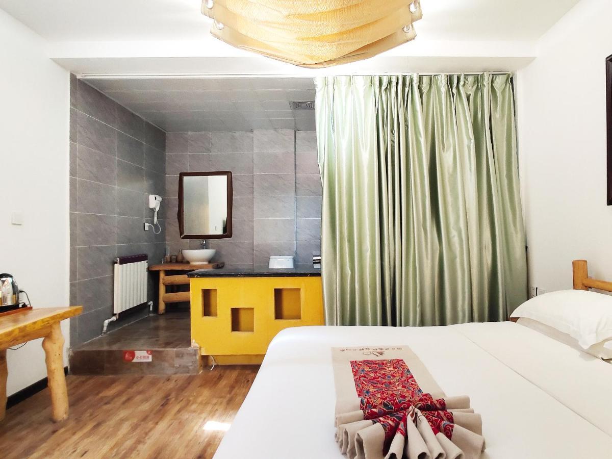 Dunhuang Silk Yododo Inn Exterior photo