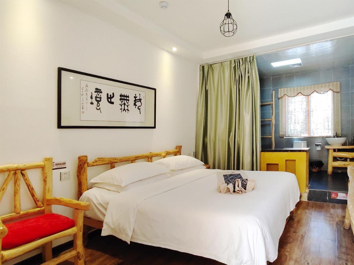 Dunhuang Silk Yododo Inn Exterior photo