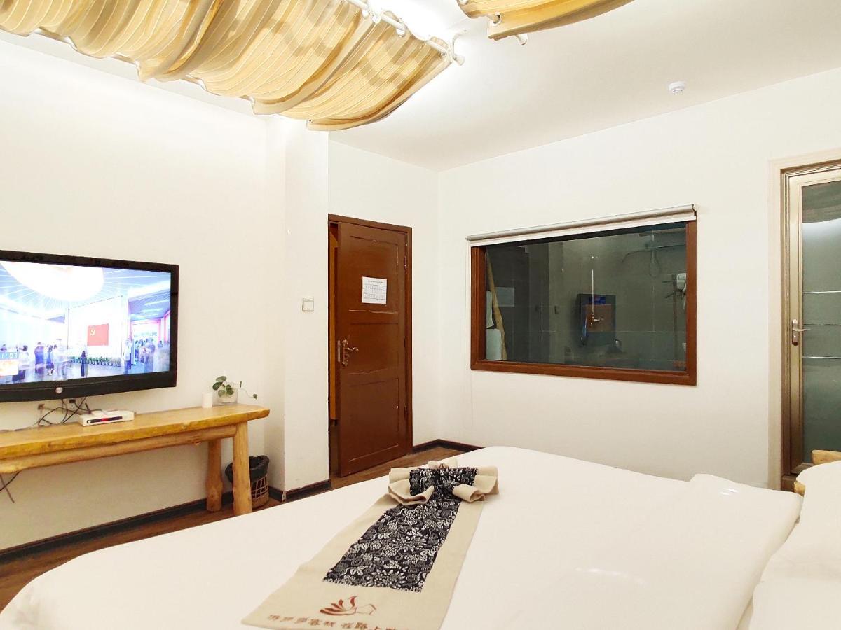 Dunhuang Silk Yododo Inn Exterior photo
