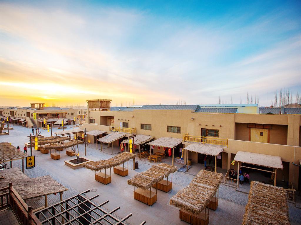 Dunhuang Silk Yododo Inn Exterior photo