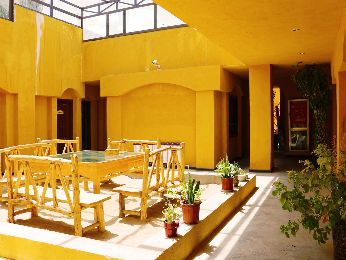 Dunhuang Silk Yododo Inn Exterior photo