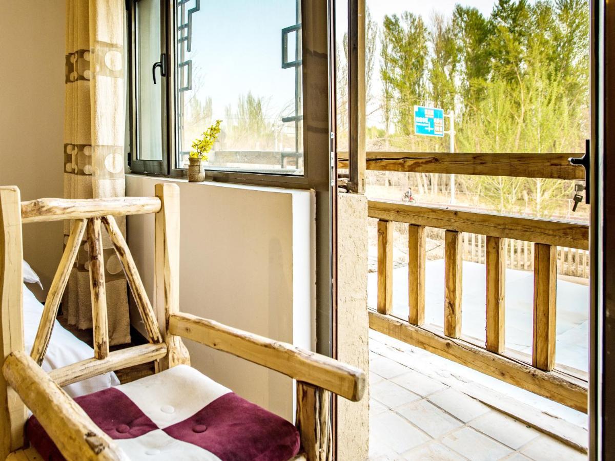 Dunhuang Silk Yododo Inn Exterior photo